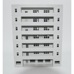 1/100 Building (White)  (L16*W7.5*H21)