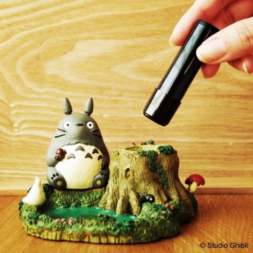 Ensky Studio Ghibli IPS-03 My Neighbor Totoro - Totoro and the Pond Stamp & Pen Stand