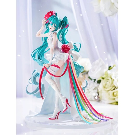 [PreOrder] GSC 1/7 Hatsune Miku GT Project - G.S. Collection Racing Miku: 15th Rhapsody 2010-2025