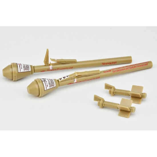 TomyTec 1/12 Military Series Little Armory LA099 Panzerfaust Type 60/100